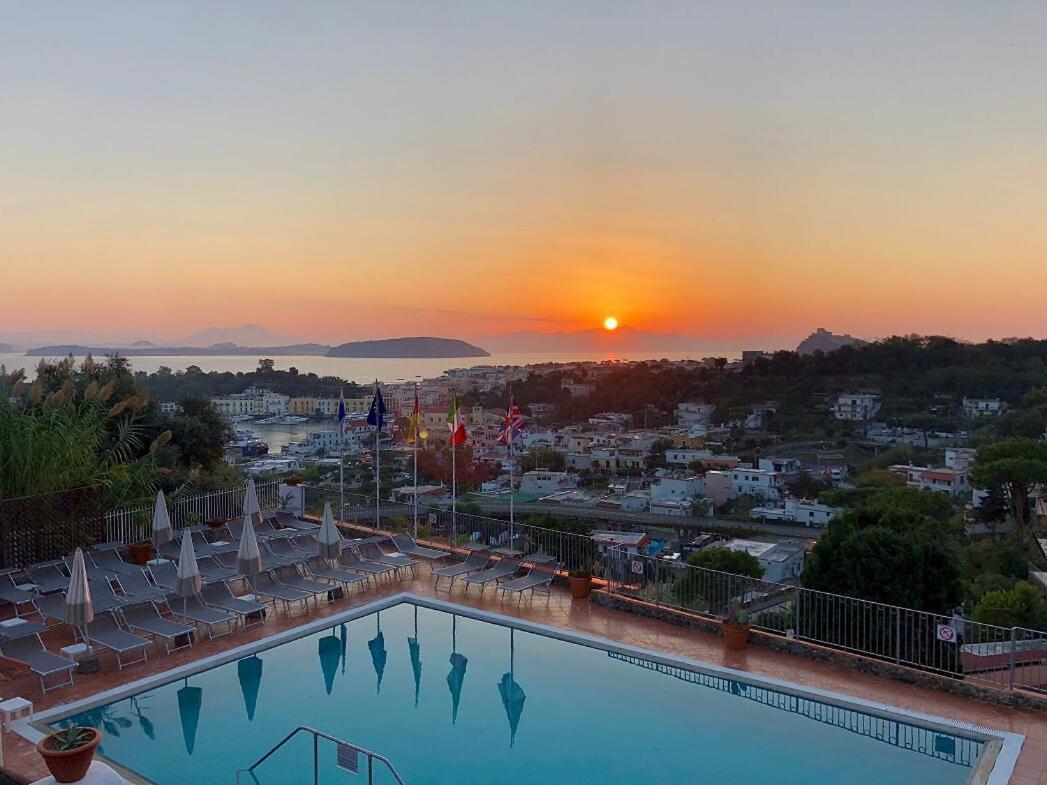 Hotel Don Pedro イスキア島 エクステリア 写真