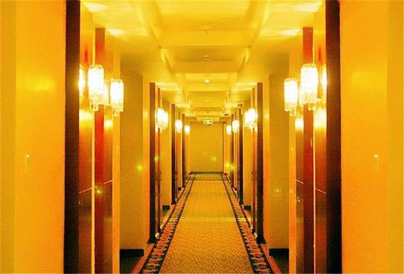 Laway Internatinal Hotel ラサ エクステリア 写真