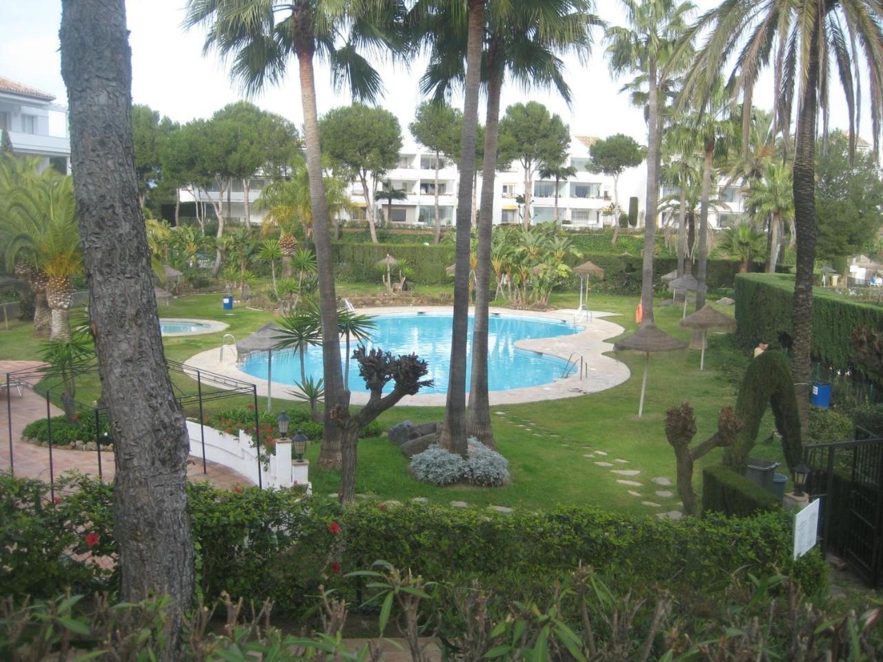 ホテル ミラフロレス リゾート ラ・カラ・デ・ミハス エクステリア 写真