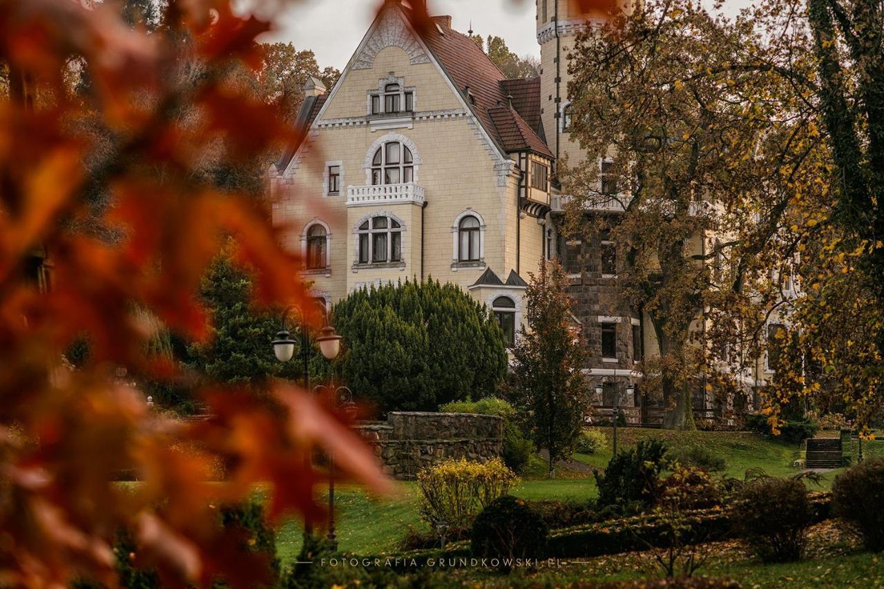 Hotel Bursztynowy Palac コシャリン エクステリア 写真