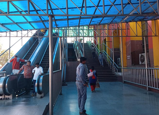 New Delhi Railway Station photo