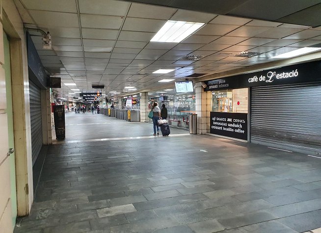 Plaça Catalunya - Rail Station photo