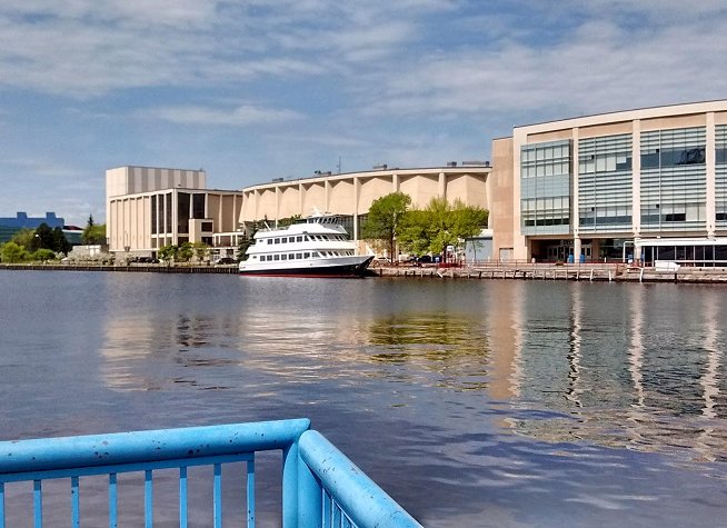 Duluth Entertainment Convention Center photo