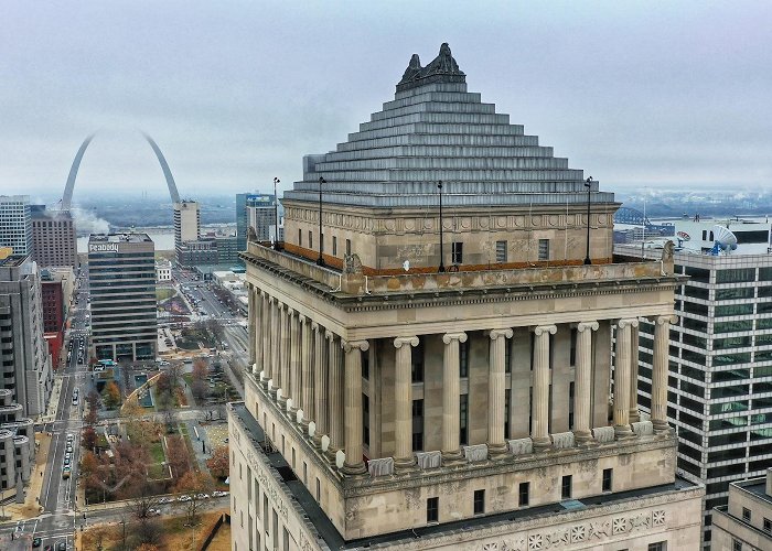 Gateway Arch photo