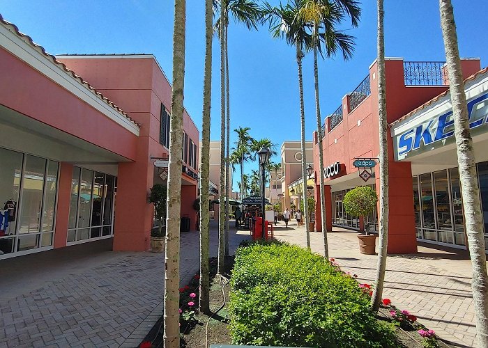 Miromar Outlets photo