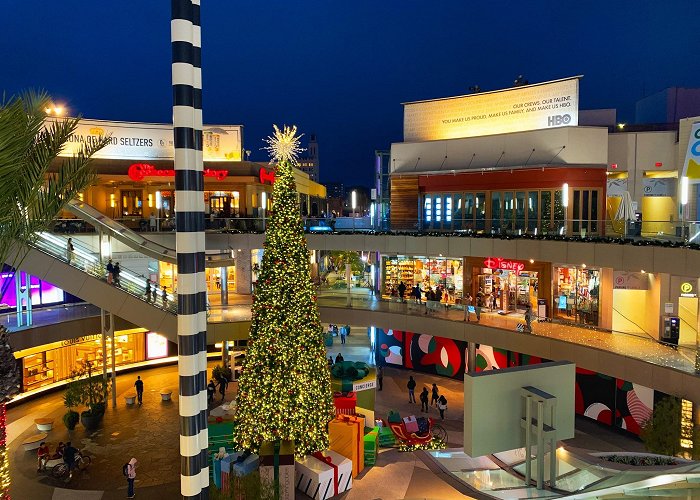 Santa Monica Place photo