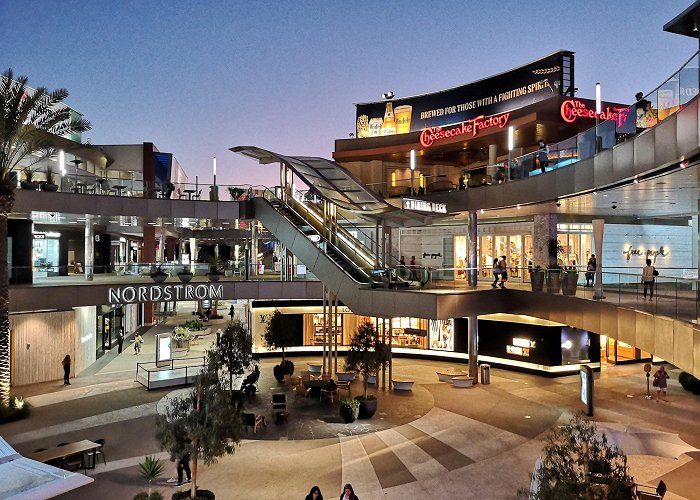 Santa Monica Place photo