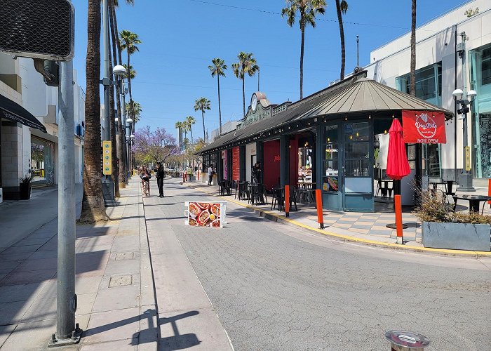 Third Street Promenade photo