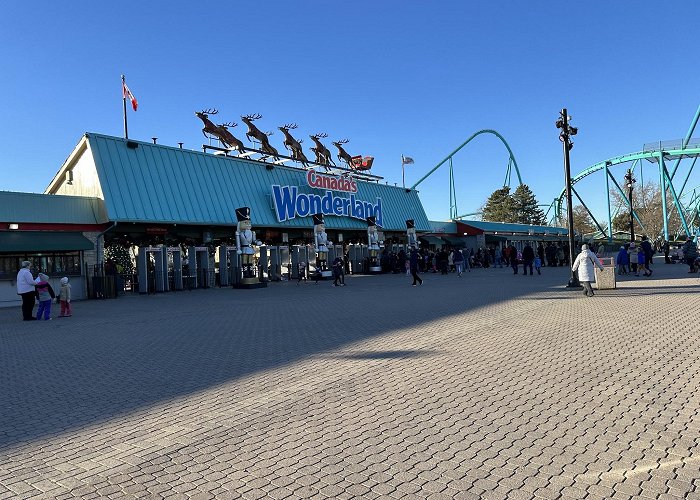 Canada's Wonderland photo