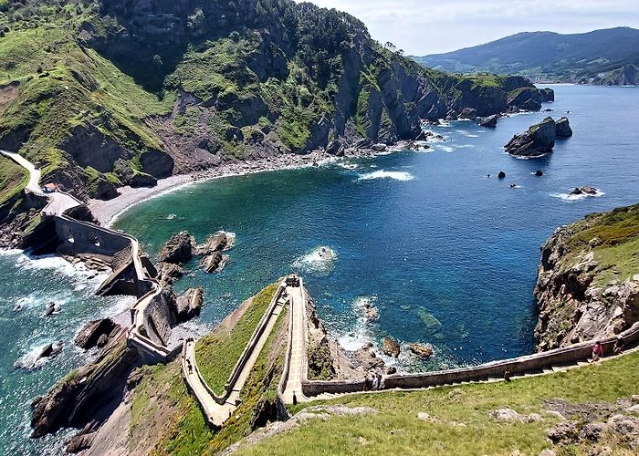 San Juan de Gaztelugatxe photo