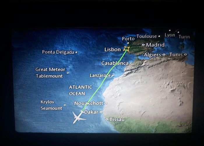 Midway Shopping Mall Day 1 – it's a long way – 23 days of Samba photo