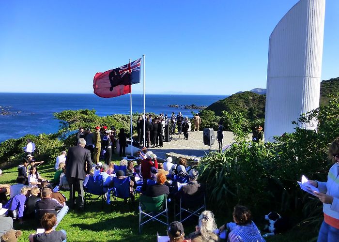 Ataturk Memorial The Ataturk Memorial, Tarakena Bay,Wellington – WildBay photo