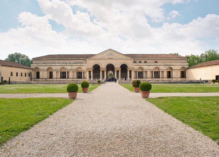 Palazzo Te Te Palace - Italia.it photo