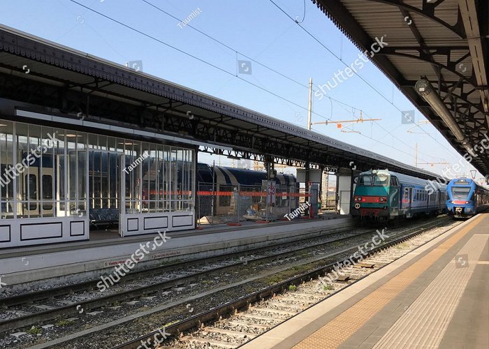 Verona Porta Nuova Railway Station 180 Verona Train Station Images, Stock Photos, 3D objects ... photo