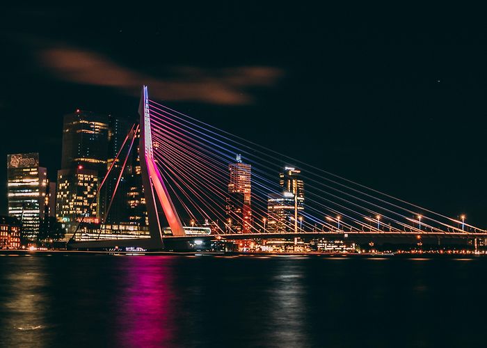 Erasmus Bridge Erasmus Bridge, Rotterdam, Netherlands by Harold Wijnholds photo