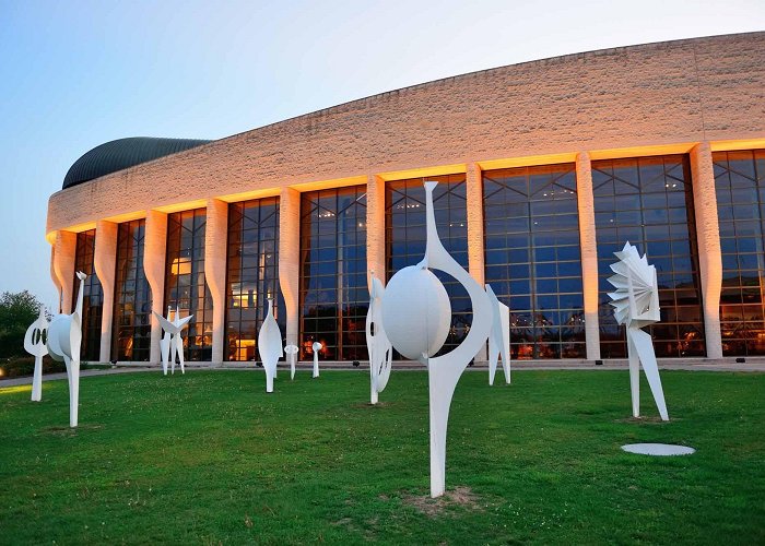 Canadian Museum of History Canadian Museum of History | The Canadian Encyclopedia photo