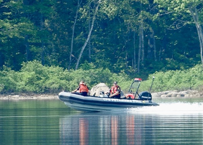 Canadian Forces Base Petawawa Members killed in military helicopter crash near Garrison Petawawa ... photo