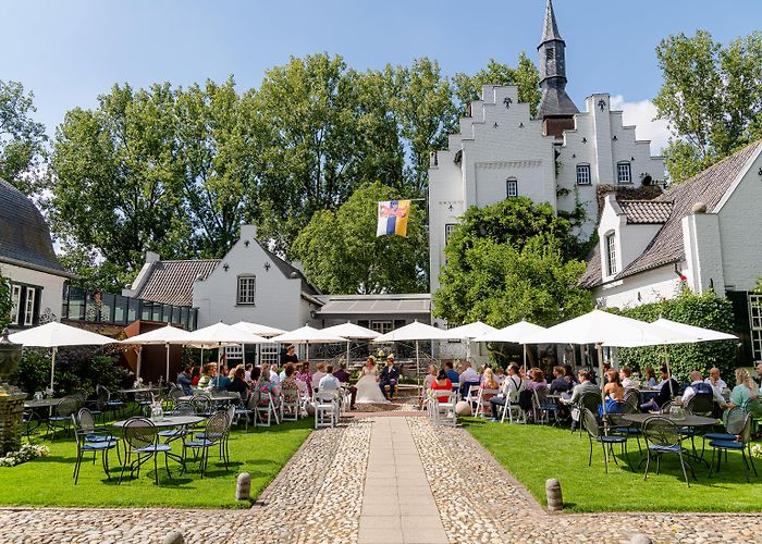 Kasteel Groot Buggenum Our august '22 wedding! : r/wedding photo