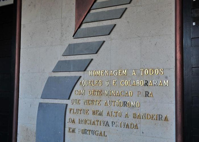 Autodromo Fernanda Pires da Silva The Yellow Helmet on Parade in Estoril | iberianmph.com photo