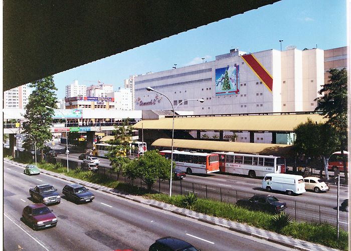 Metro Tatuape Shopping Arquitetura Julio Neves - SHOPPING TATUAPÉ photo