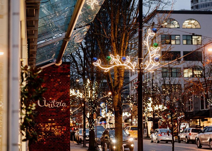 Robson Street Vancouver Shopping: Six Tips to Shop the Season #onRobson - Robson ... photo