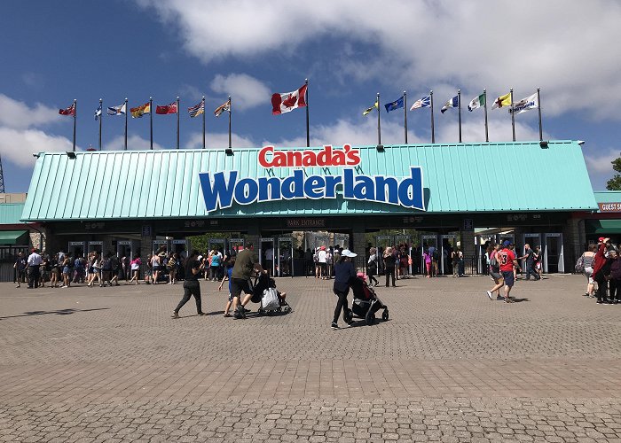 Canada's Wonderland The Lake Effect photo