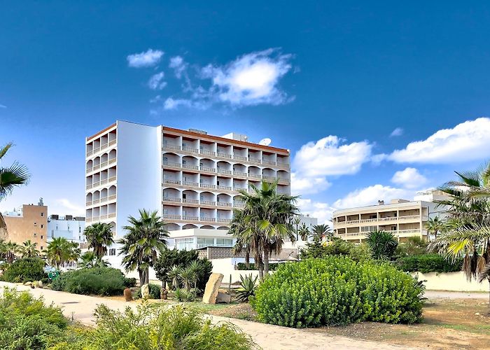 Colonia de Sant Jordi photo