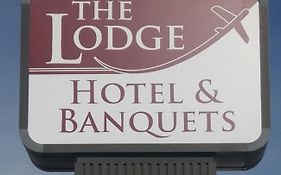 The Lodge Hotel And Banquets ブリッジトン Exterior photo