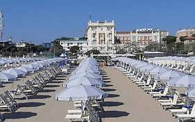 Grand Hotel チェゼナーティコ Exterior photo