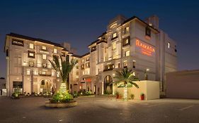 ホテル Ramada By Wyndham Lahore Gulberg II Exterior photo