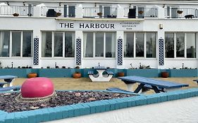 ホテル The Harbour Bar & Bistro クマイス・ベイ Exterior photo