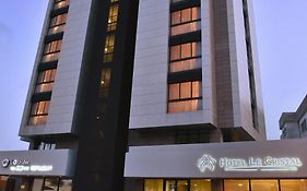 Hotel Le Cristal リーブルヴィル Exterior photo