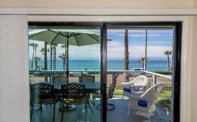 オーシャンサイド Ocean View With Large Balcony, Air Conditionedヴィラ Exterior photo