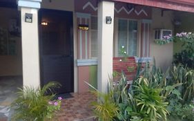 オロンガポ Laly'S B8 Cozy Vacation Townhouse - 10Km To Sbmaヴィラ Exterior photo