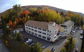 Hotel And Suites Les Laurentides サン・ソヴェ－ル・デ・モン Exterior photo