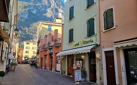 Hotel Vittoria リーヴァ・デル・ガルダ Exterior photo