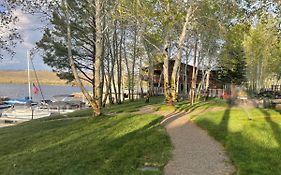 Lakeside Lodge Resort And Marina パインデール Exterior photo