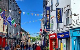 Snoozles Quay Street Tourist Hostel ゴールウェイ Exterior photo