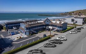 Shoreline Inn...On The Beach カユコス Exterior photo