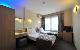 オリンピヤット ホテル イスタンブール Room photo