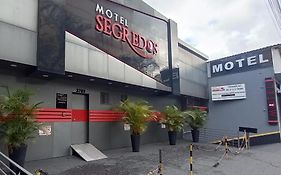 Motel Segredos (Adults Only) グアルーリョス Exterior photo