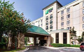 Holiday Inn Express & Suites Atlanta Buckhead Exterior photo
