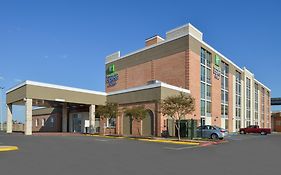 Holiday Inn Express & Suites Shreveport - Downtown Exterior photo