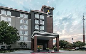 La Quinta Inn & Suites By Wyndham Arlington North 6 Flags Dr アーリントン Exterior photo