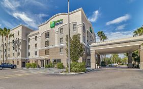 Holiday Inn Express Hotel & Suites Clearwater Us 19 North, An Ihg Hotel クリアウォーター Exterior photo