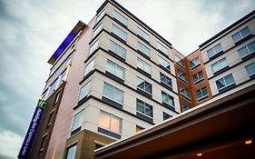 Holiday Inn Express & Suites Louisville Downtown ルイスビル Exterior photo