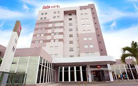 ホテル Ibis フェイラ・デ・サンタナ Exterior photo