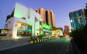 Holiday Inn - Suites Kuwait Salmiya, An Ihg Hotel クウェート Exterior photo