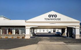 ホテル Oyo Townhouse Dodge City Ks Exterior photo