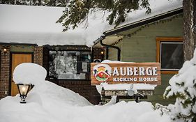 Auberge Kicking Horse Guest House ゴールデン Exterior photo